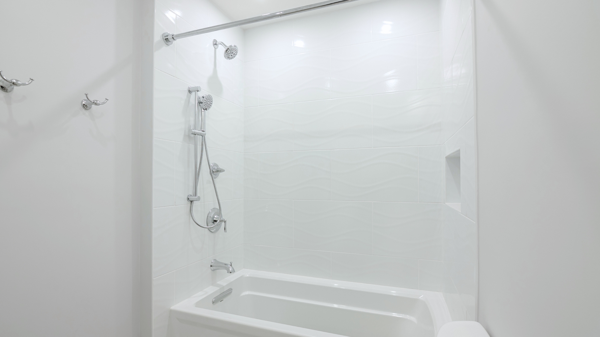 Teresa F: Modern Bathroom Transformation